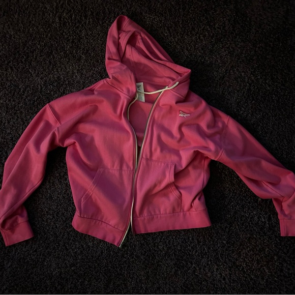 Reebok Jackets & Blazers - Reebok Women's Pink Oversized Zip Up
